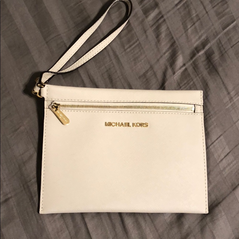 Michael Kors Wristlet